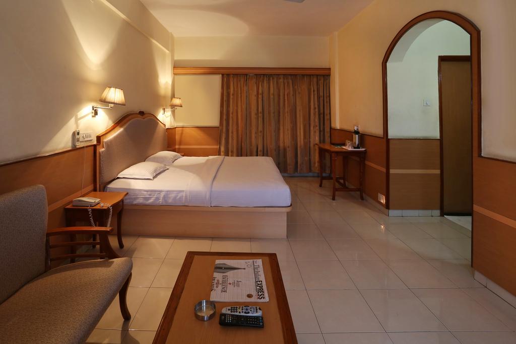 Hotel Atithi Aurangabad  Exterior photo