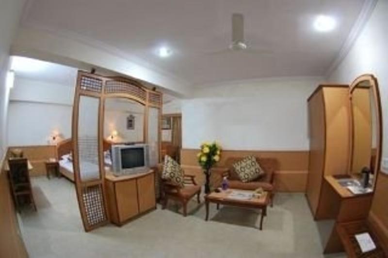 Hotel Atithi Aurangabad  Exterior photo