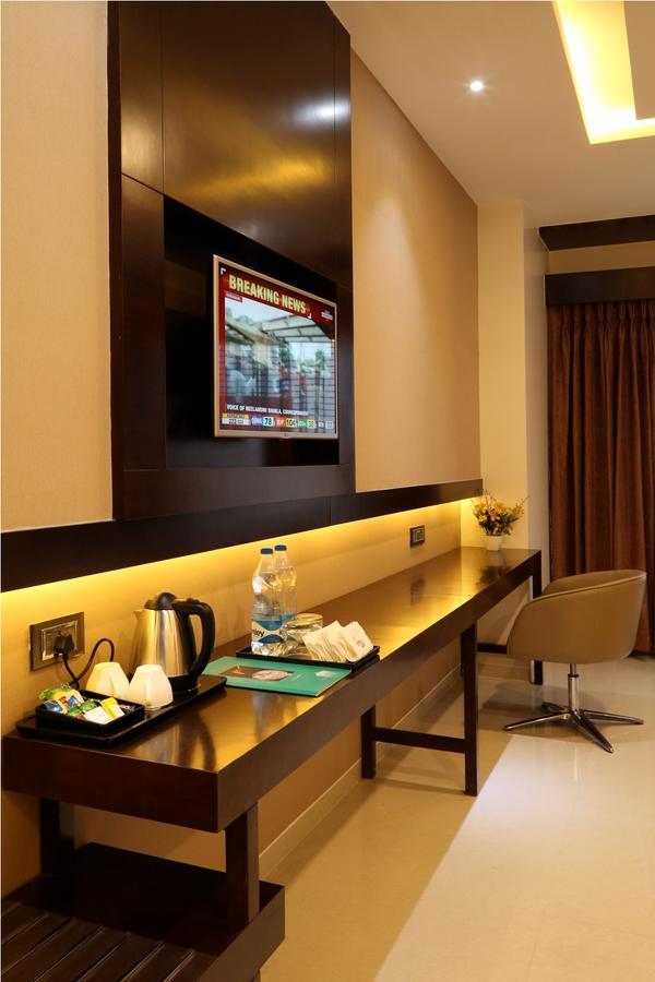 Hotel Atithi Aurangabad  Exterior photo