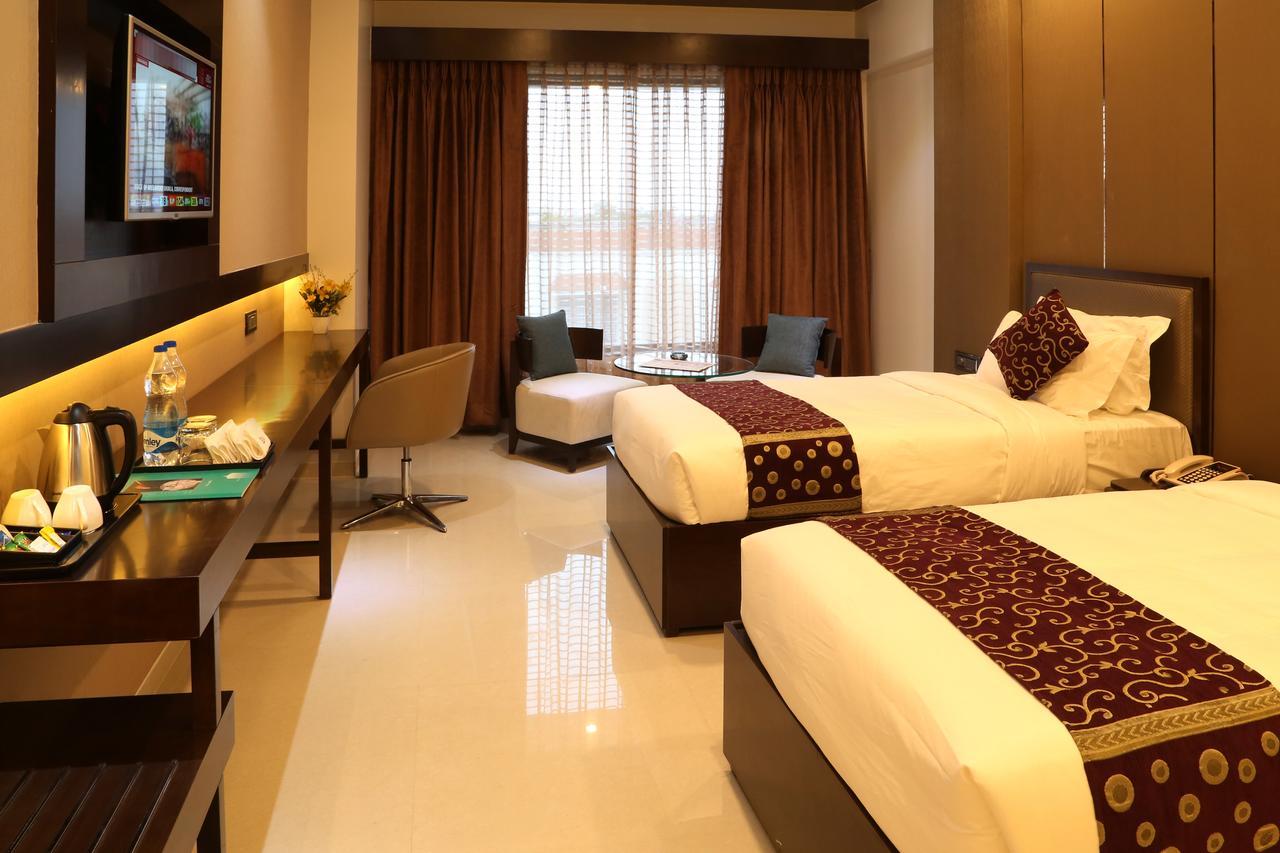 Hotel Atithi Aurangabad  Exterior photo
