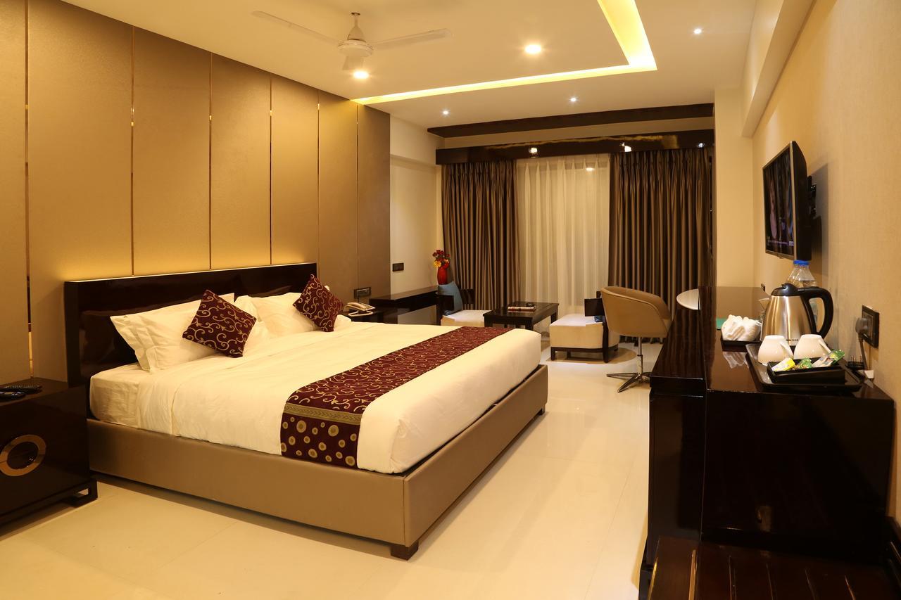 Hotel Atithi Aurangabad  Exterior photo