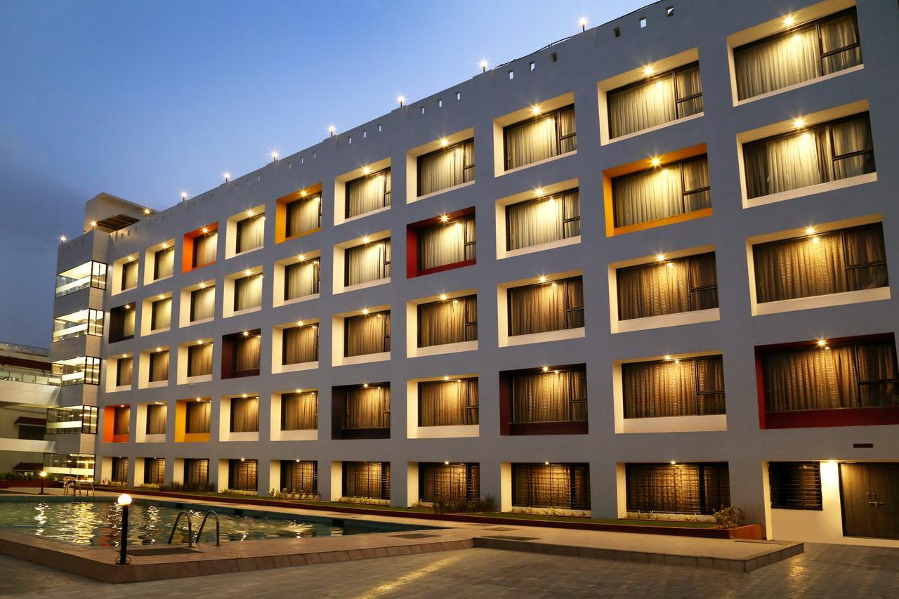 Hotel Atithi Aurangabad  Exterior photo
