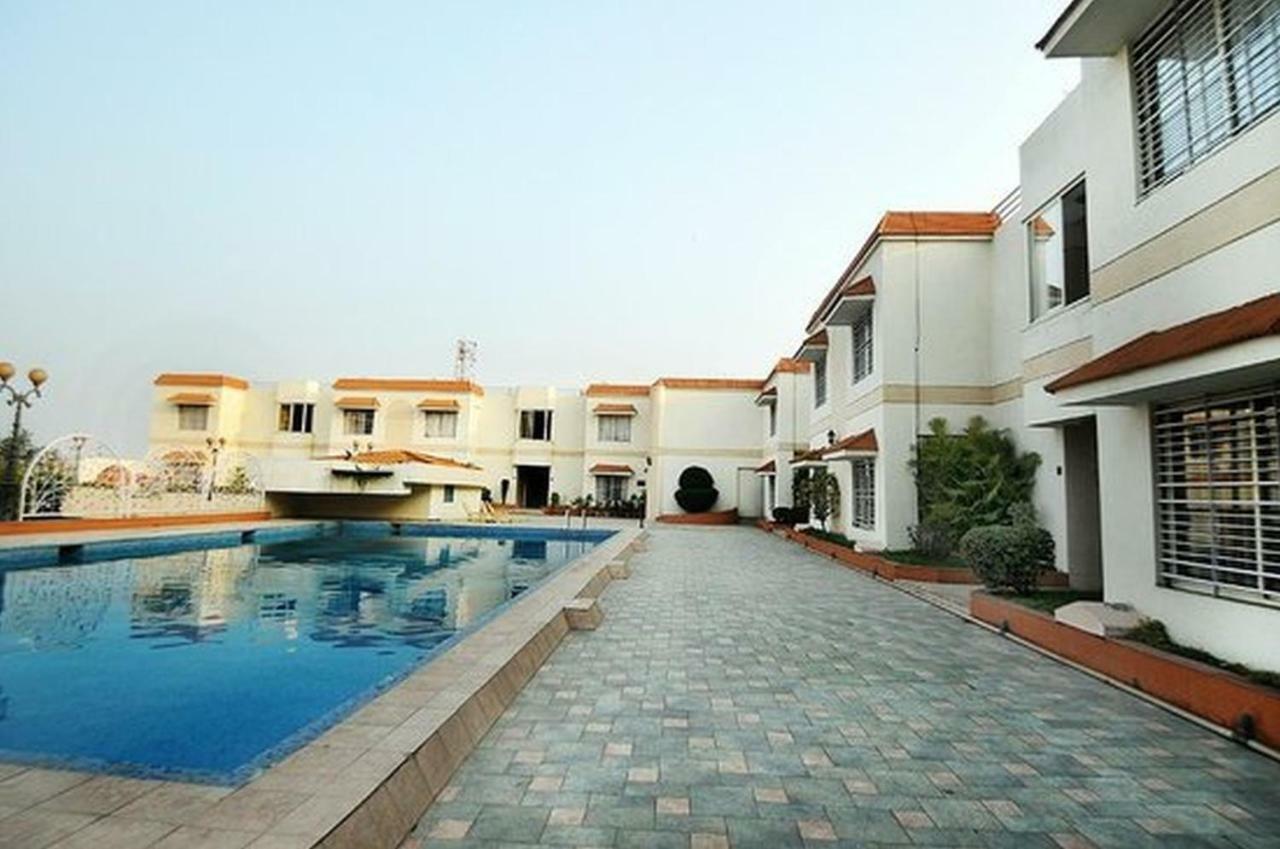 Hotel Atithi Aurangabad  Exterior photo